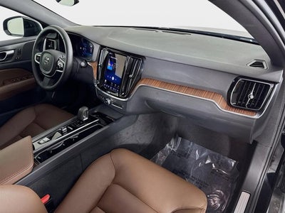 2025 Volvo V60 Cross Country Plus