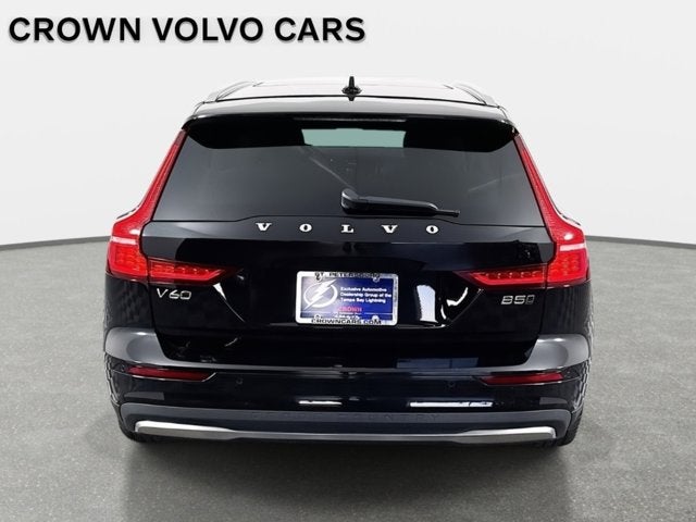 2025 Volvo V60 Cross Country Plus
