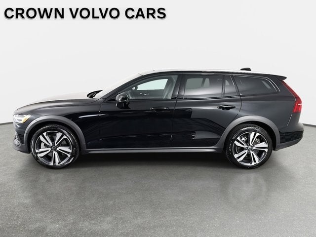 2025 Volvo V60 Cross Country Plus