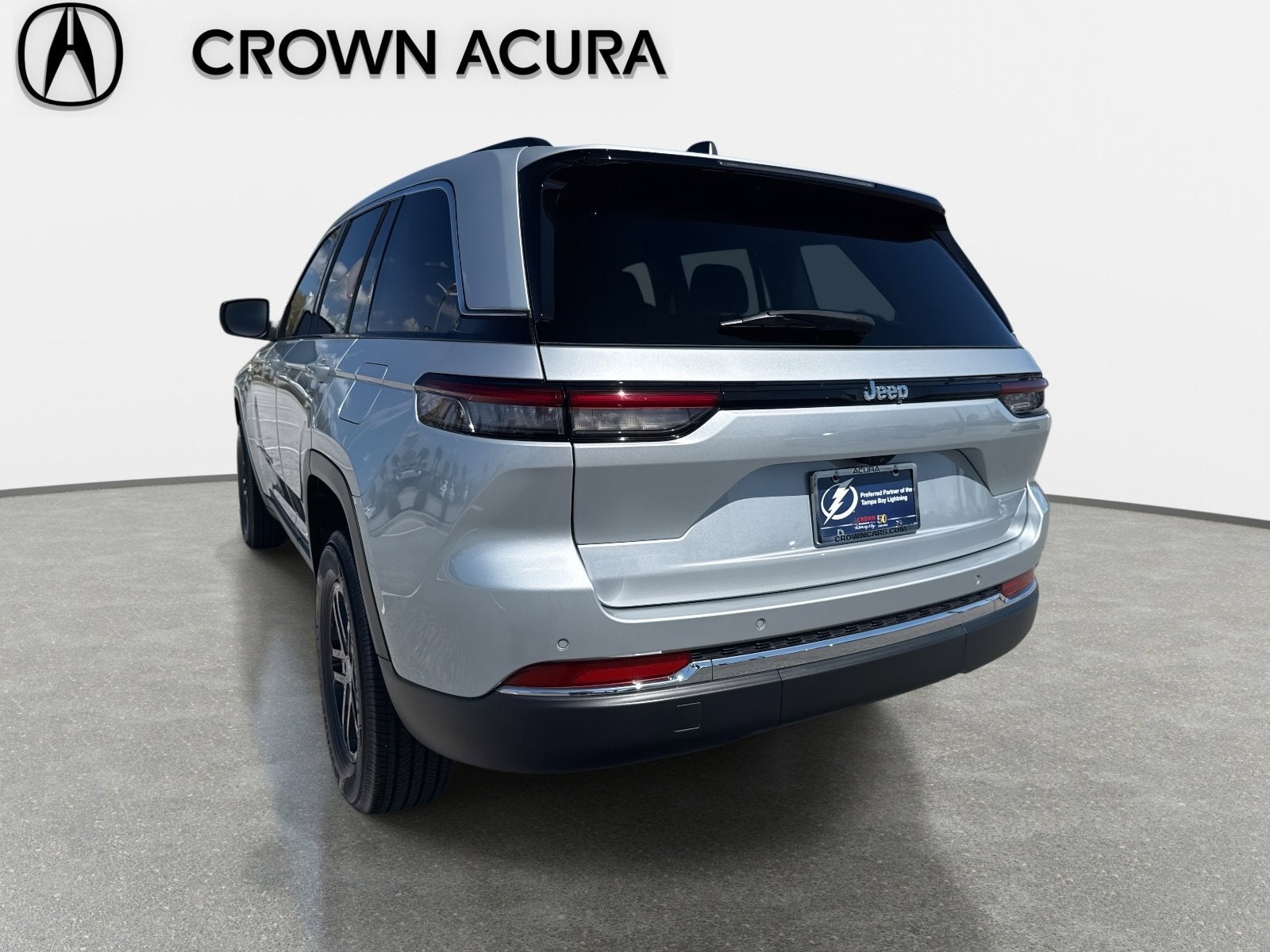 2023 Jeep Grand Cherokee Laredo