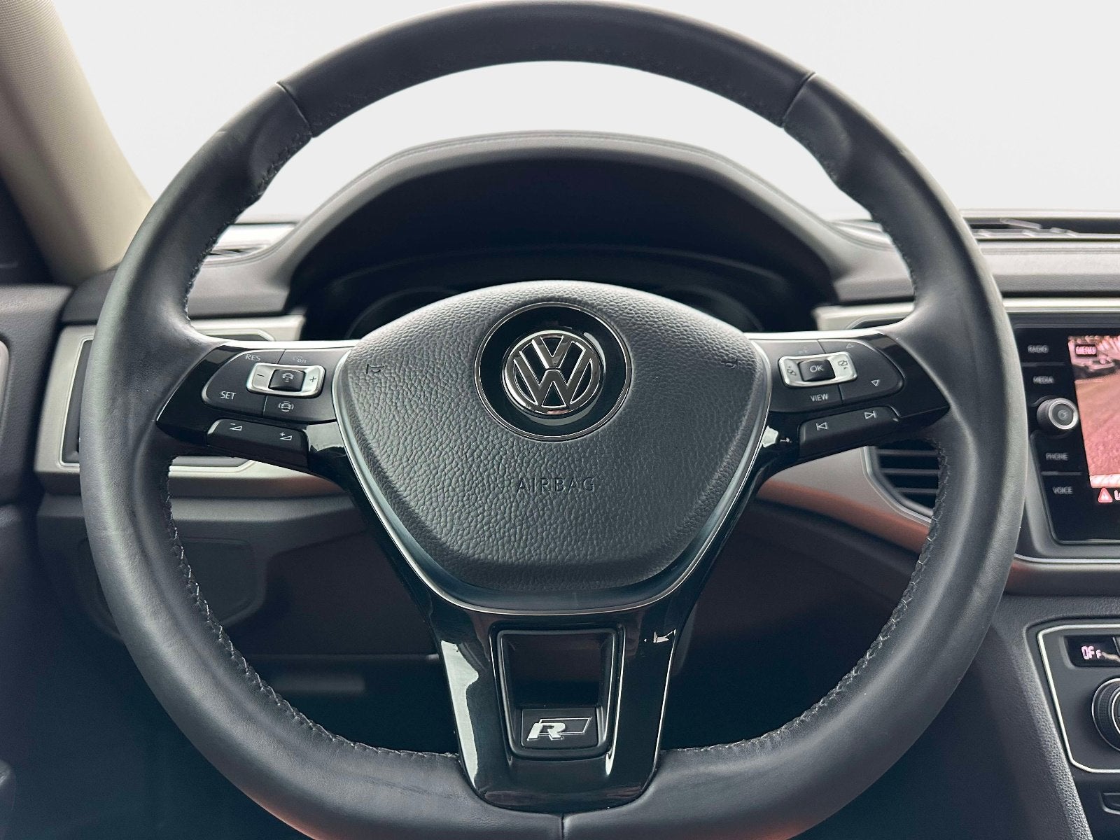 2019 Volkswagen Atlas 3.6L V6 SE w/Technology R-Line