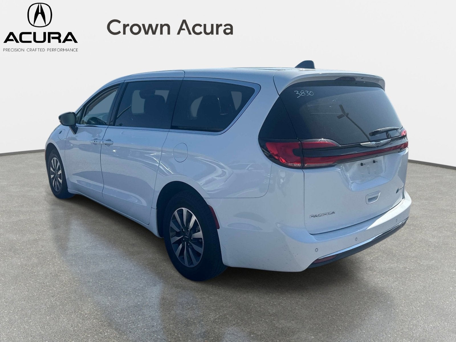 2024 Chrysler Pacifica Hybrid Select