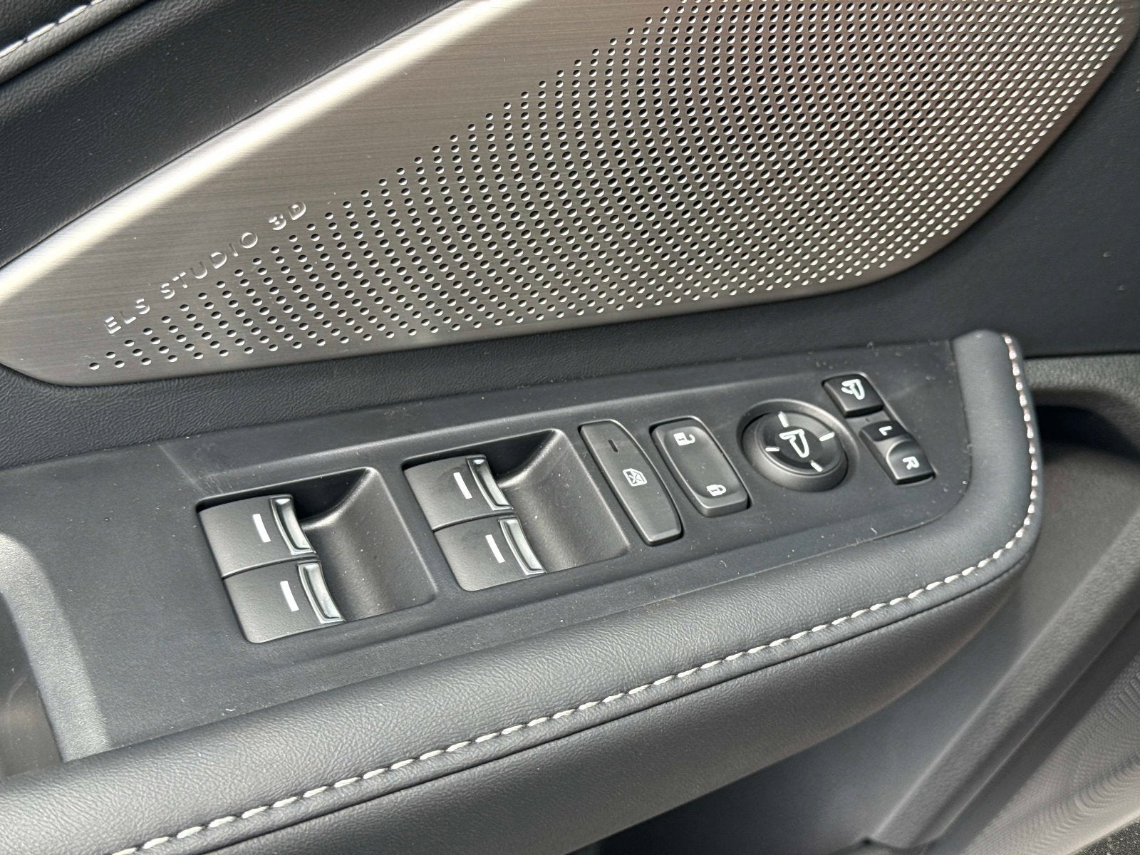 2026 Acura RDX w/Advance Package