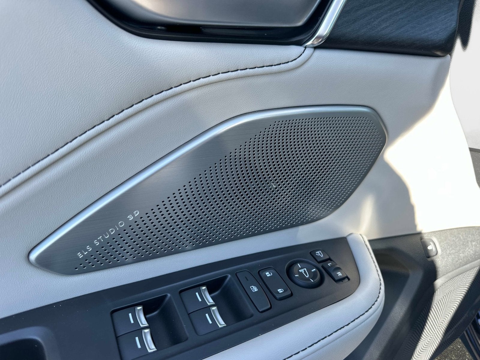 2026 Acura RDX w/Advance Package