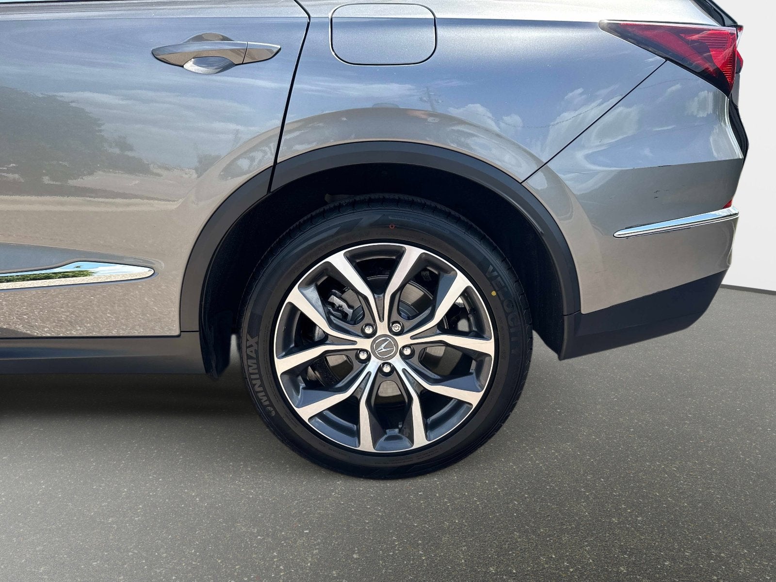 2023 Acura MDX w/Technology Package