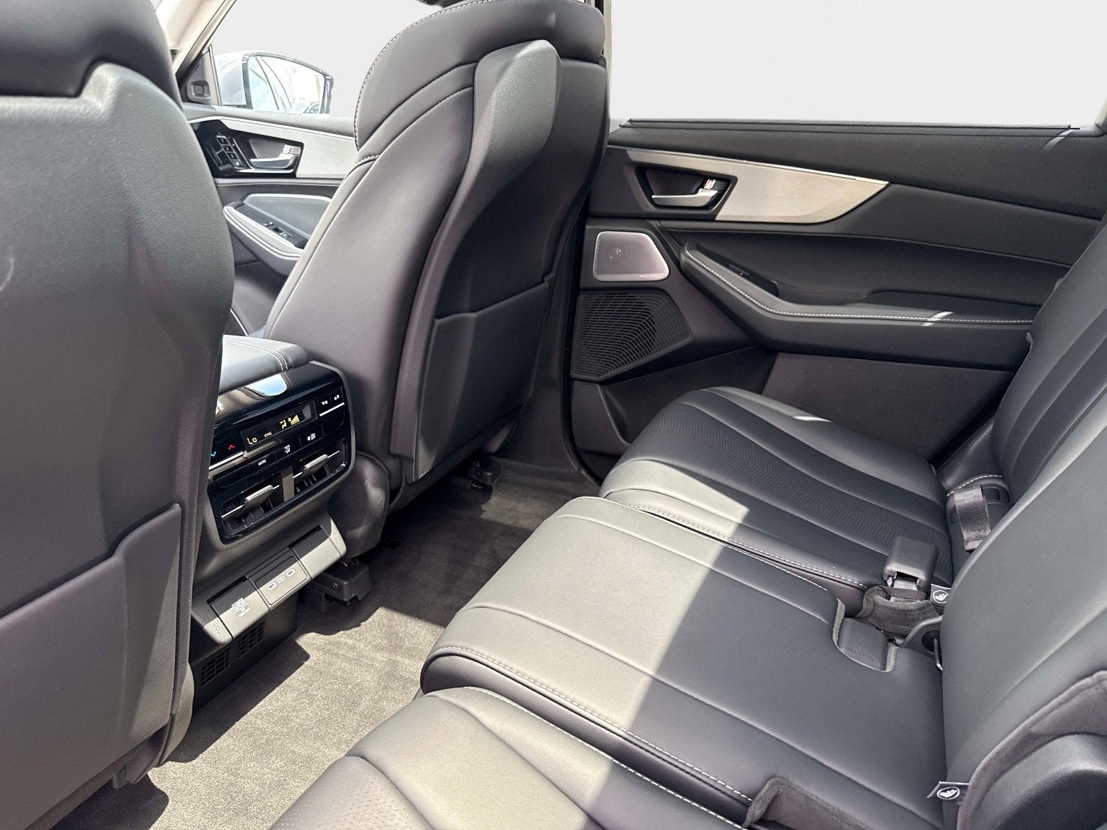 2025 Acura MDX w/Technology Package