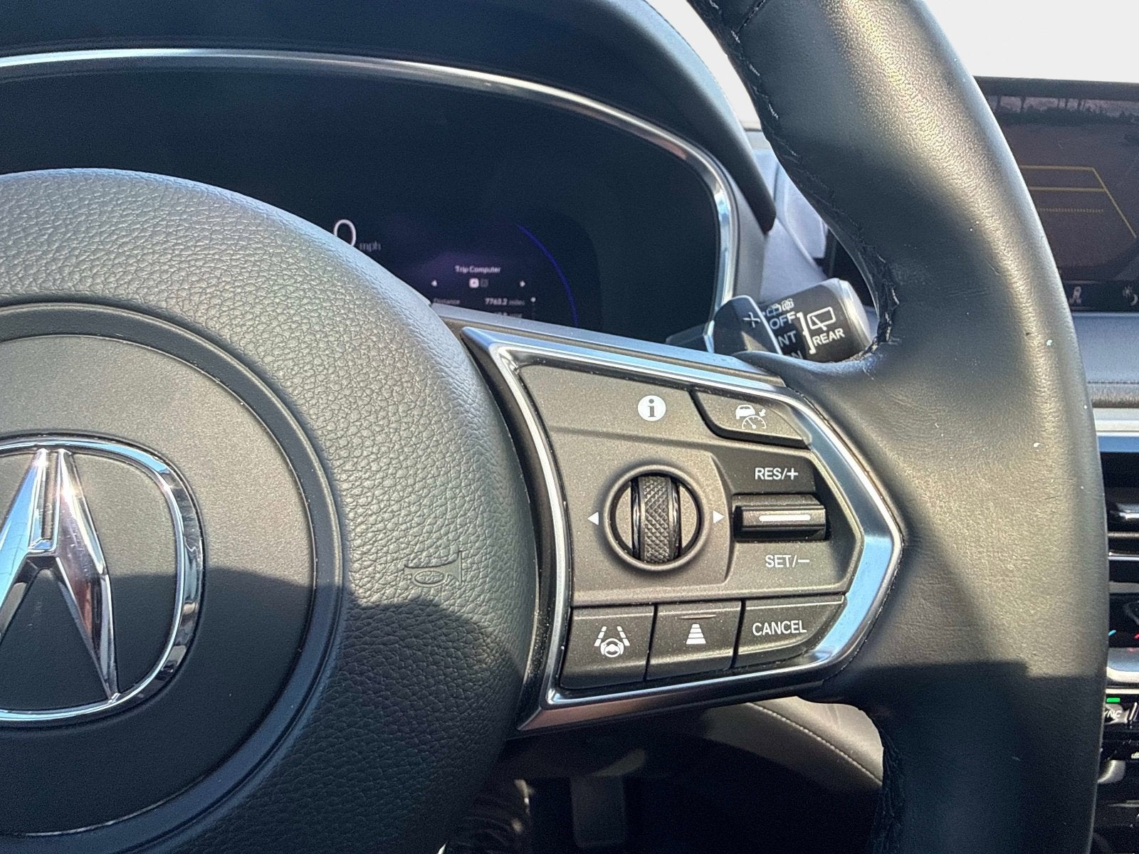 2023 Acura MDX w/Technology Package