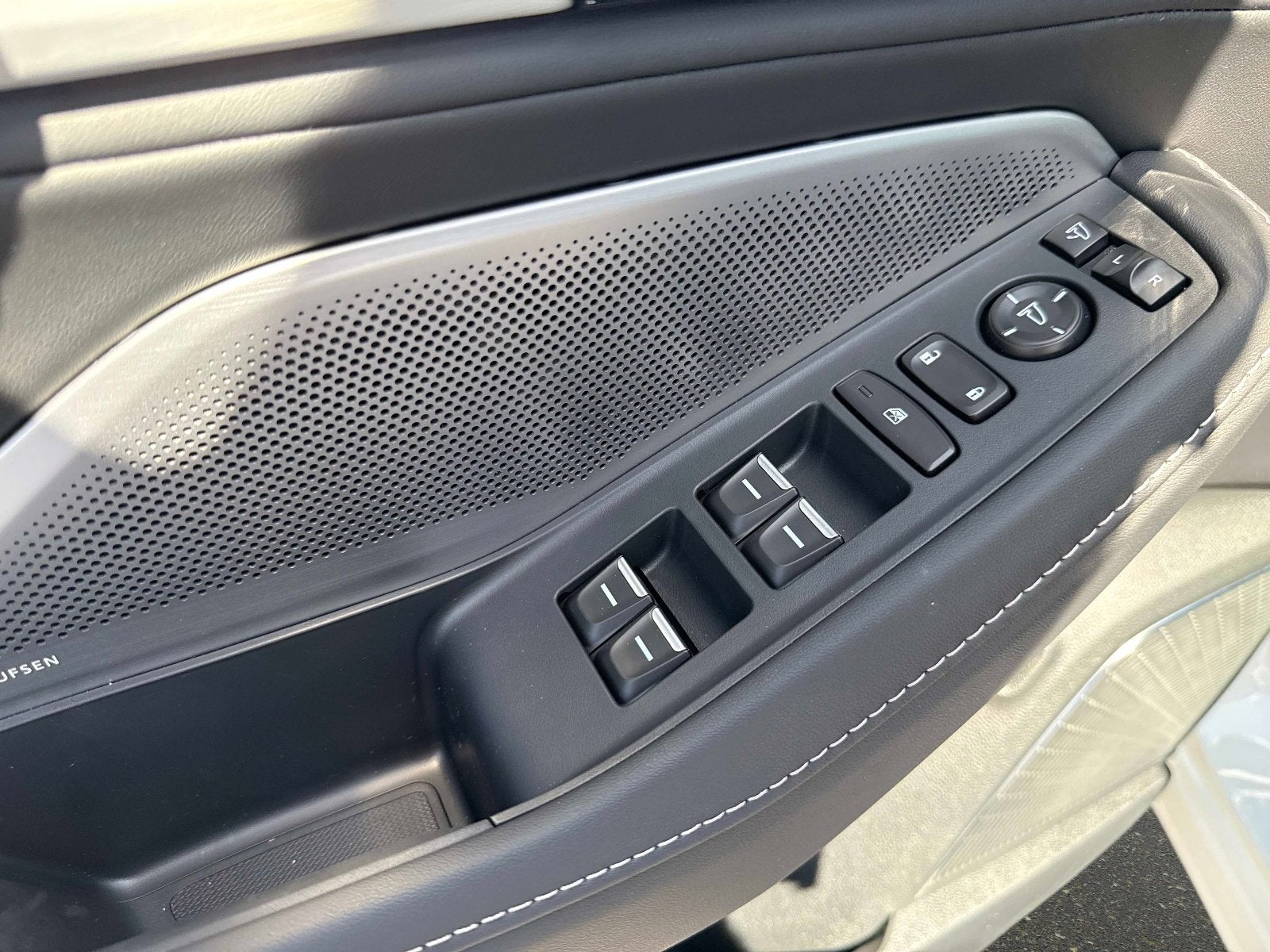 2026 Acura MDX w/Technology Package