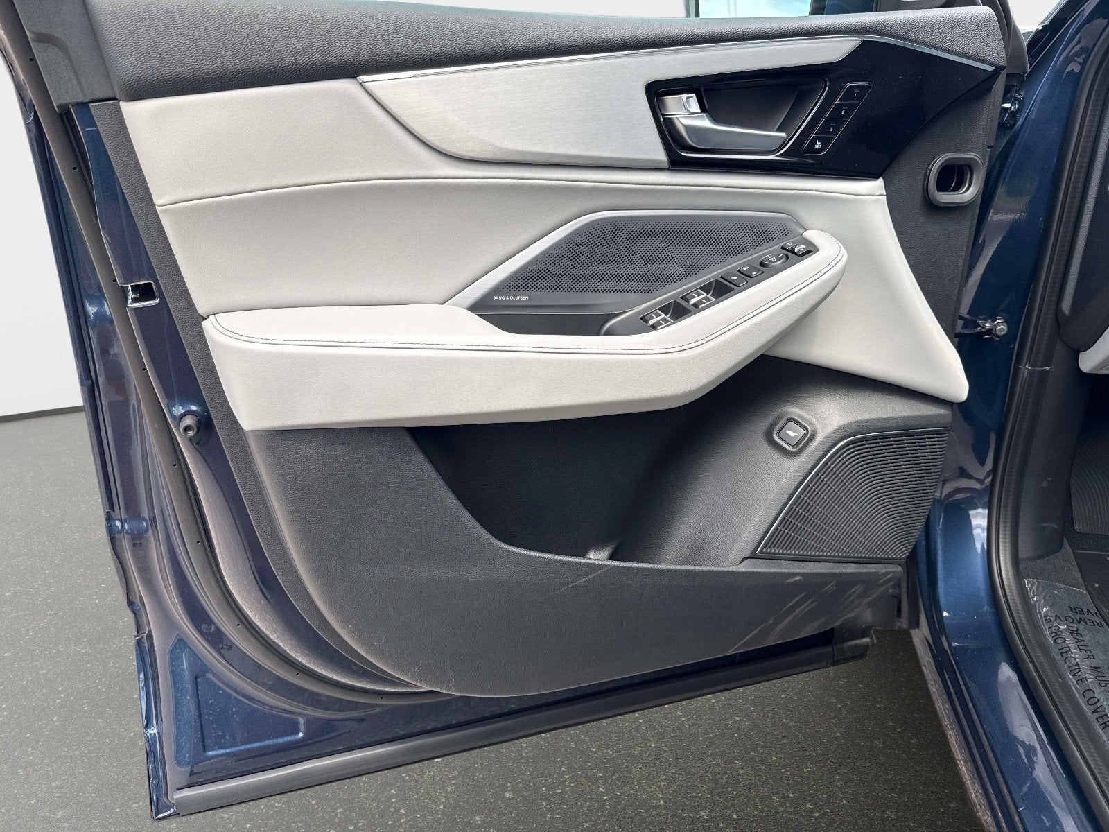2026 Acura MDX w/Technology Package