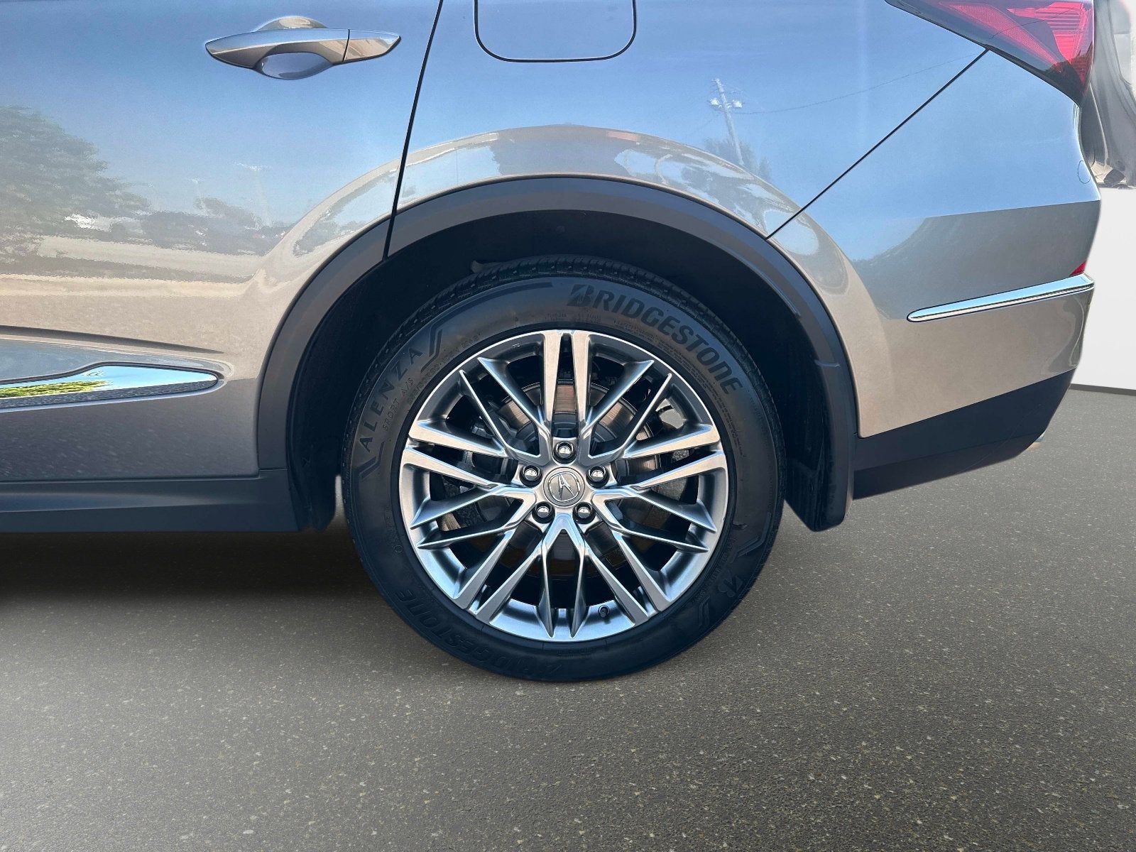 2023 Acura MDX w/Advance Package
