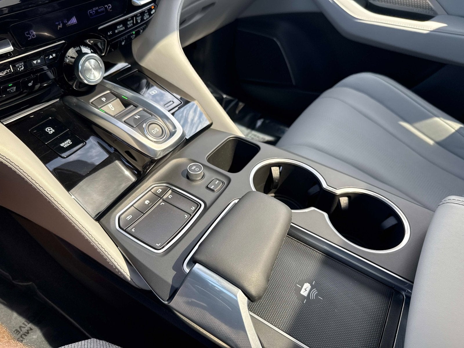 2023 Acura MDX w/Advance Package