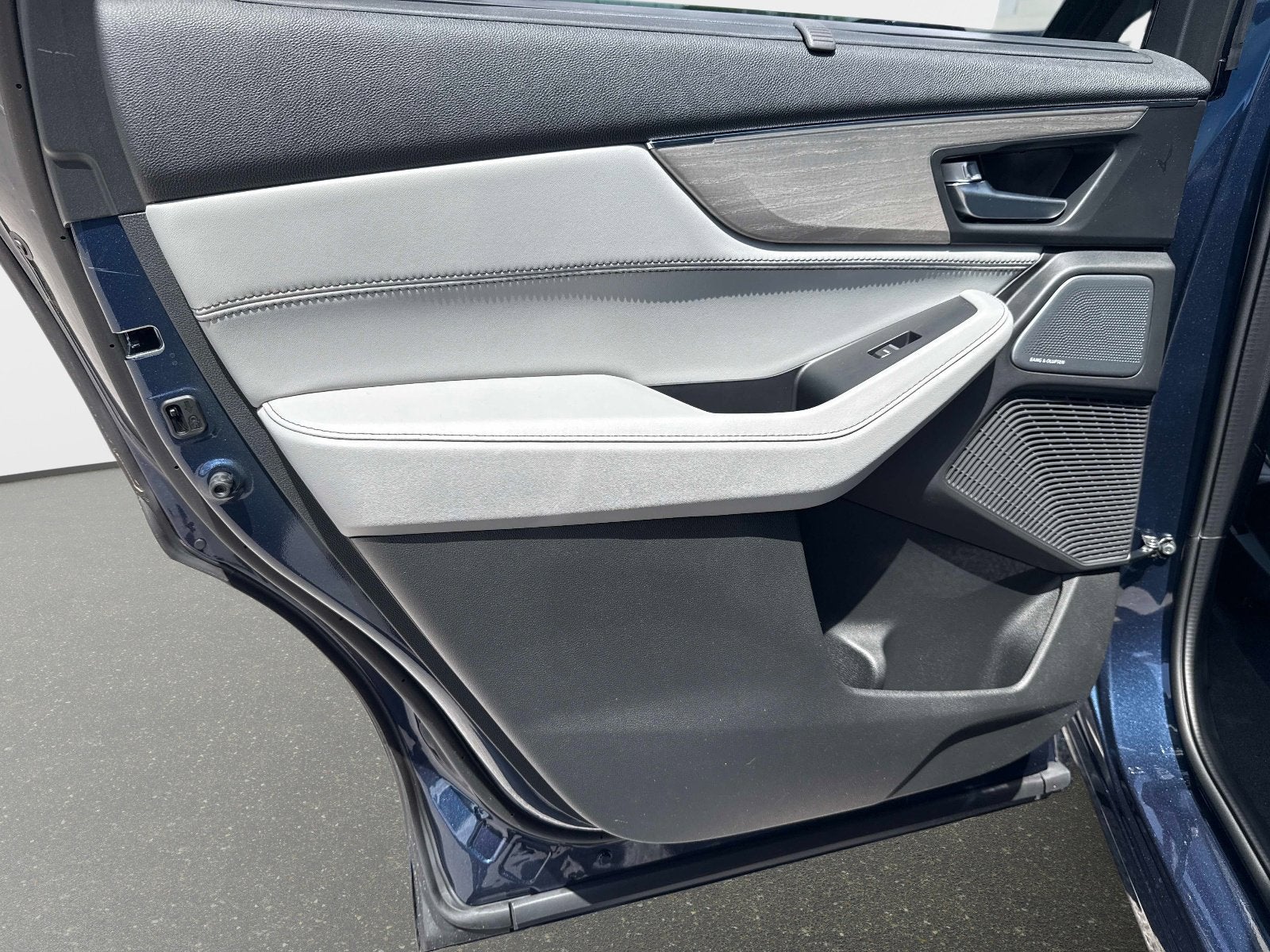 2026 Acura MDX w/Advance Package