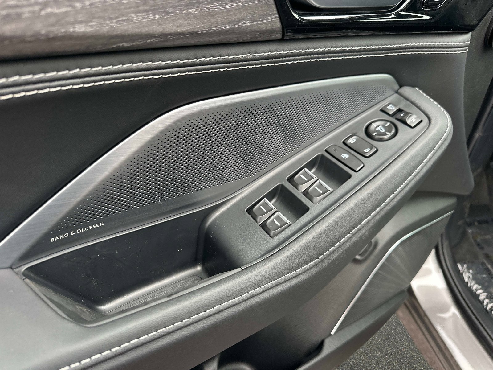 2026 Acura MDX w/Advance Package