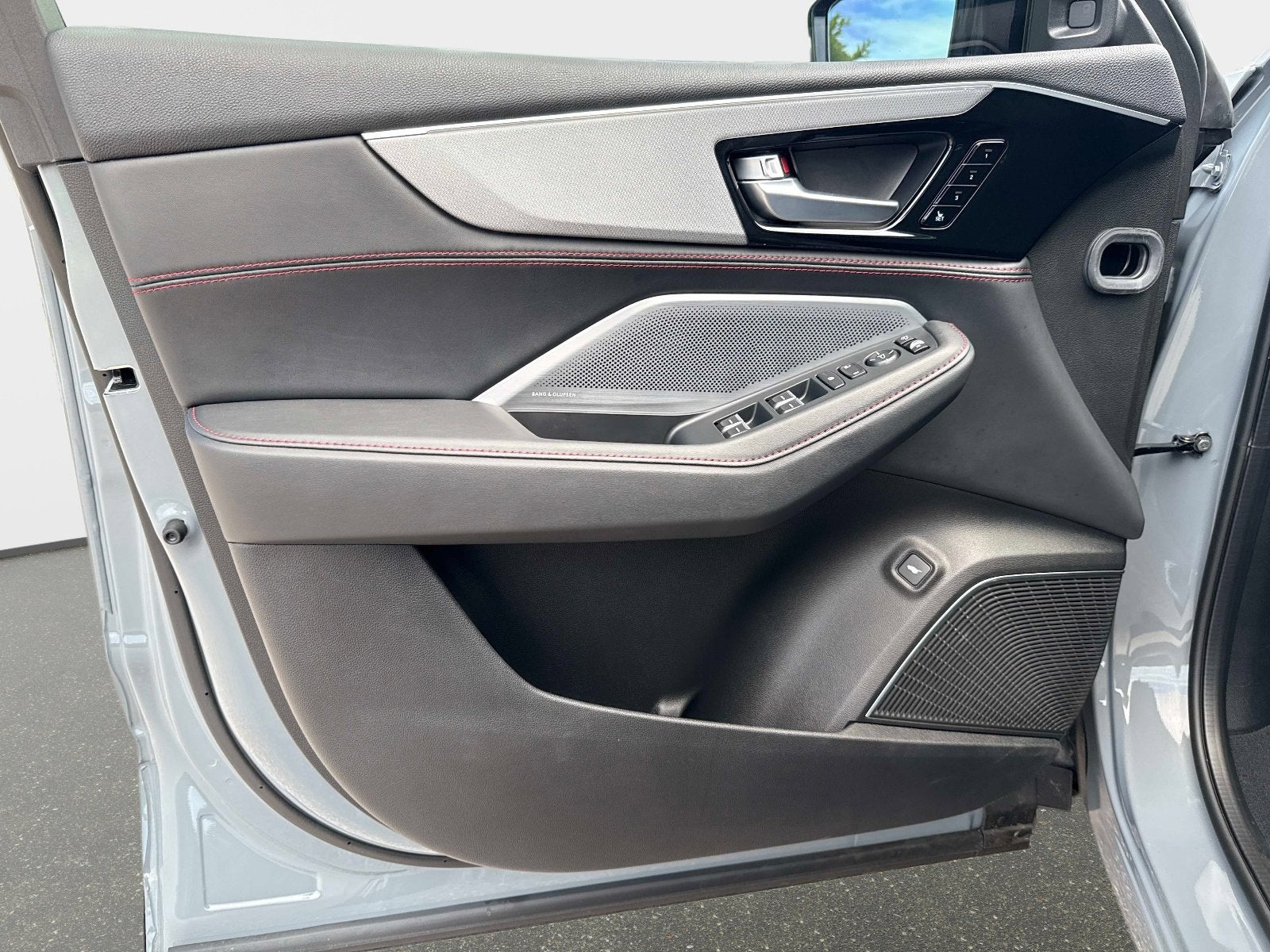 2026 Acura MDX w/A-Spec Advance Package