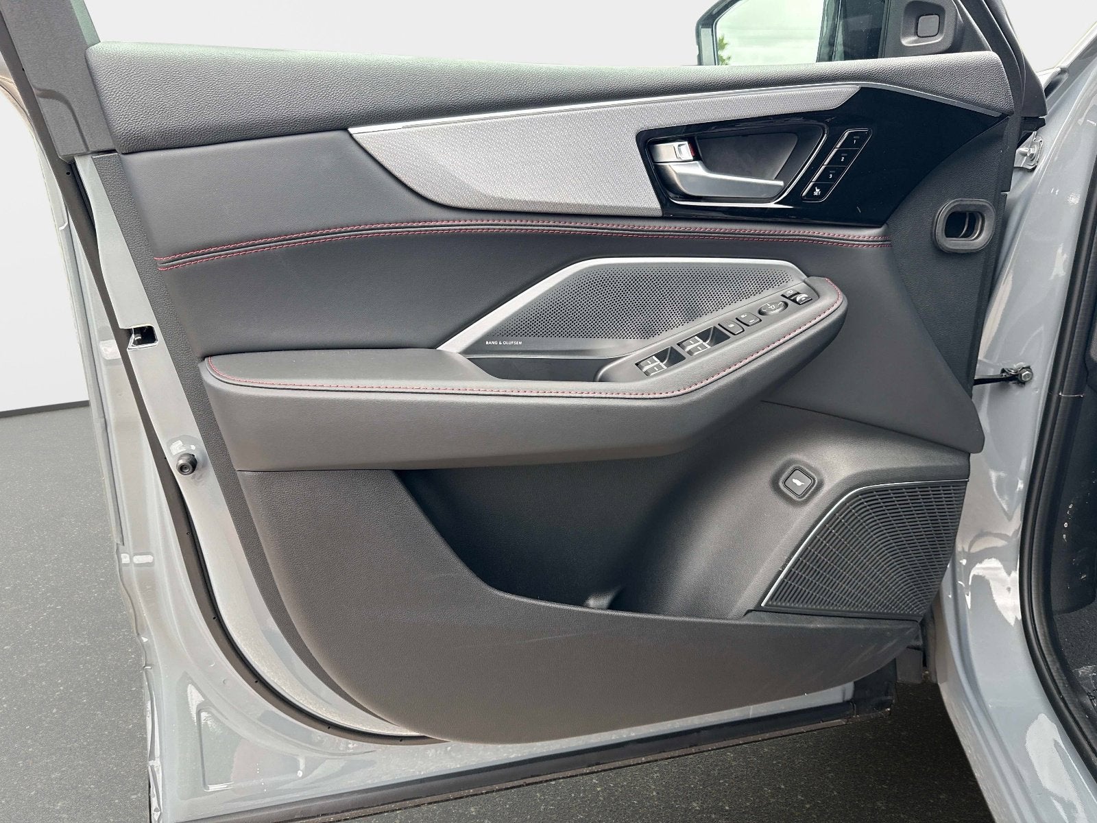 2026 Acura MDX w/A-Spec Advance Package