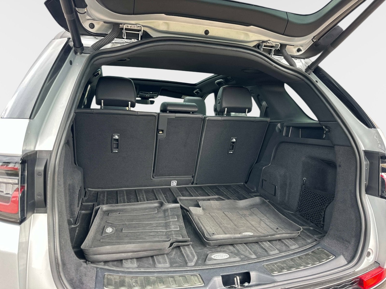 2023 Land Rover Discovery Sport SE R-Dynamic