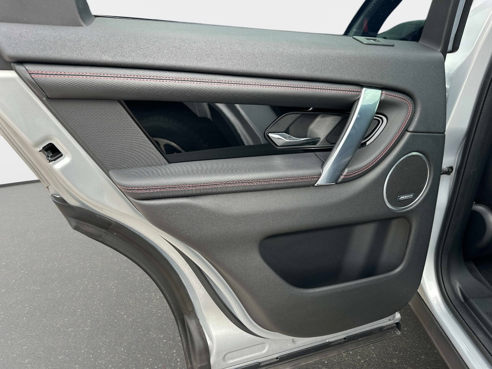 2023 Land Rover Discovery Sport SE R-Dynamic