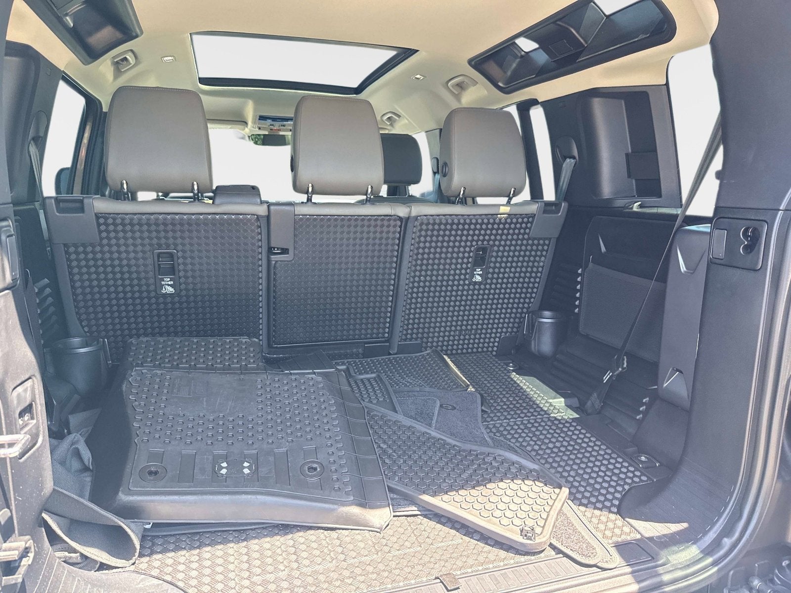 2024 Land Rover Defender S